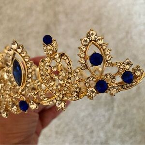 Regal Gold and Blue Hair Tiara with Intricate Design